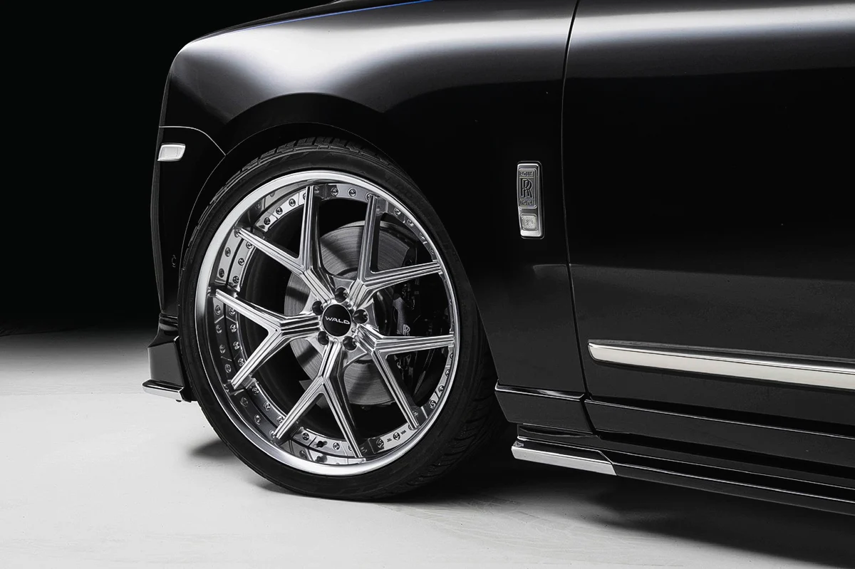 ชุดแต่ง ROLLS-ROYCE CULLINAN WALD Japan สปอร์ตไลน์ แบล็กไบซัน เอดิชัน ภาพ 13