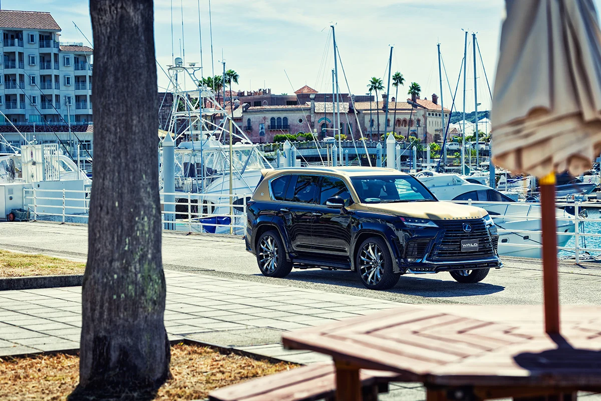 ชุดแต่ง LEXUS LX600/700h WALD Japan สปอร์ตไลน์ แบล็กไบซัน เอดิชัน ภาพ 3