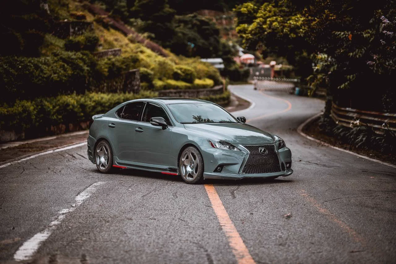 ชุดแต่ง Lexus IS 250 เปลี่ยนหน้า 2008 เป็น 2017