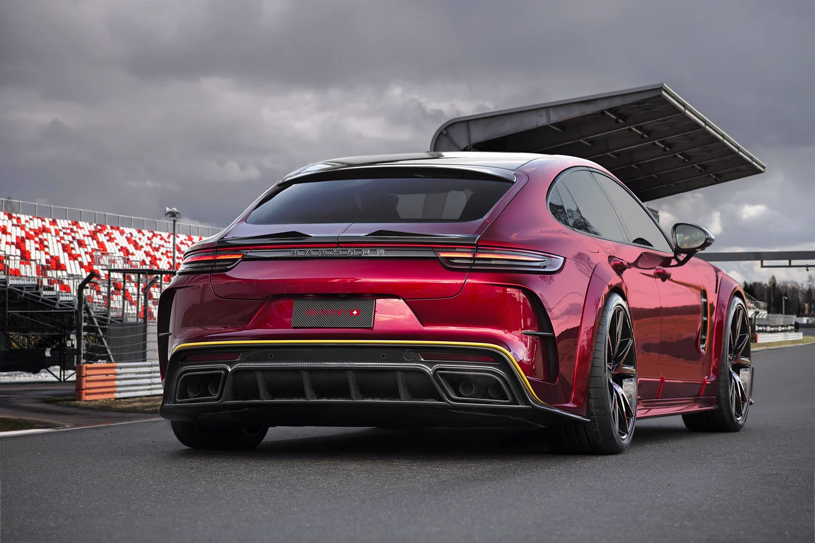 รูปชุดแต่ง ชุดแต่ง Porsche Panamera 971 ปี 16 23 Mansory ภาพที่ 7