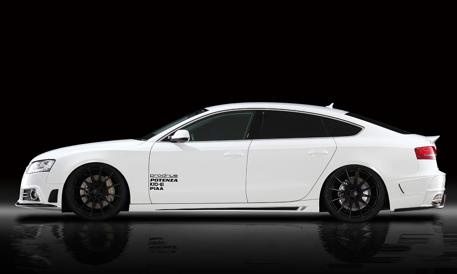 ชุดแต่ง Audi A5 SPORTBACK ABA-8T 2010.01~2011.12 Rowen Japan ภาพ 3