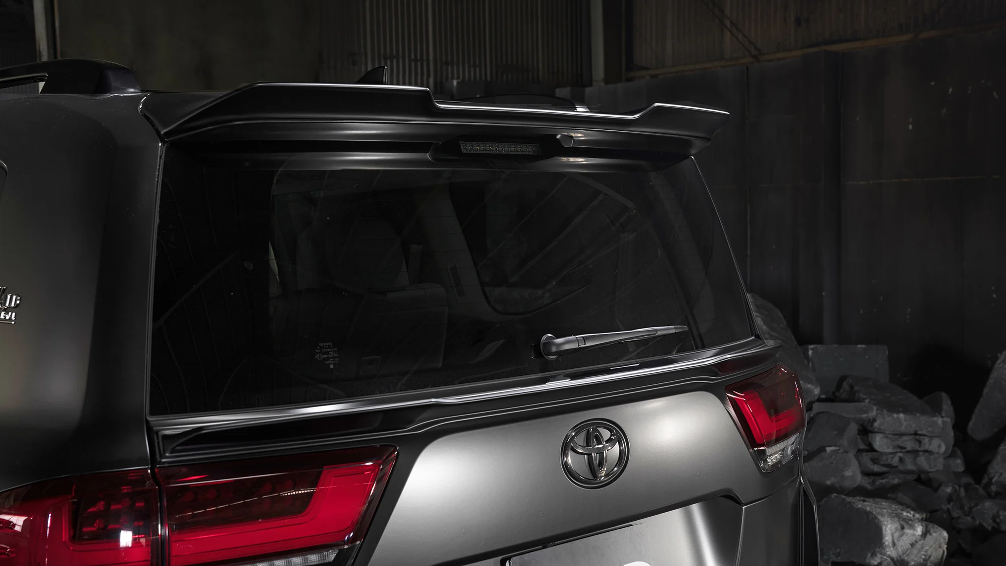 ชุดแต่ง TOYOTA LAND CRUISER 300 ZX WALD Japan สปอร์ตไลน์ แบล็กไบซัน เอดิชัน ภาพ 23