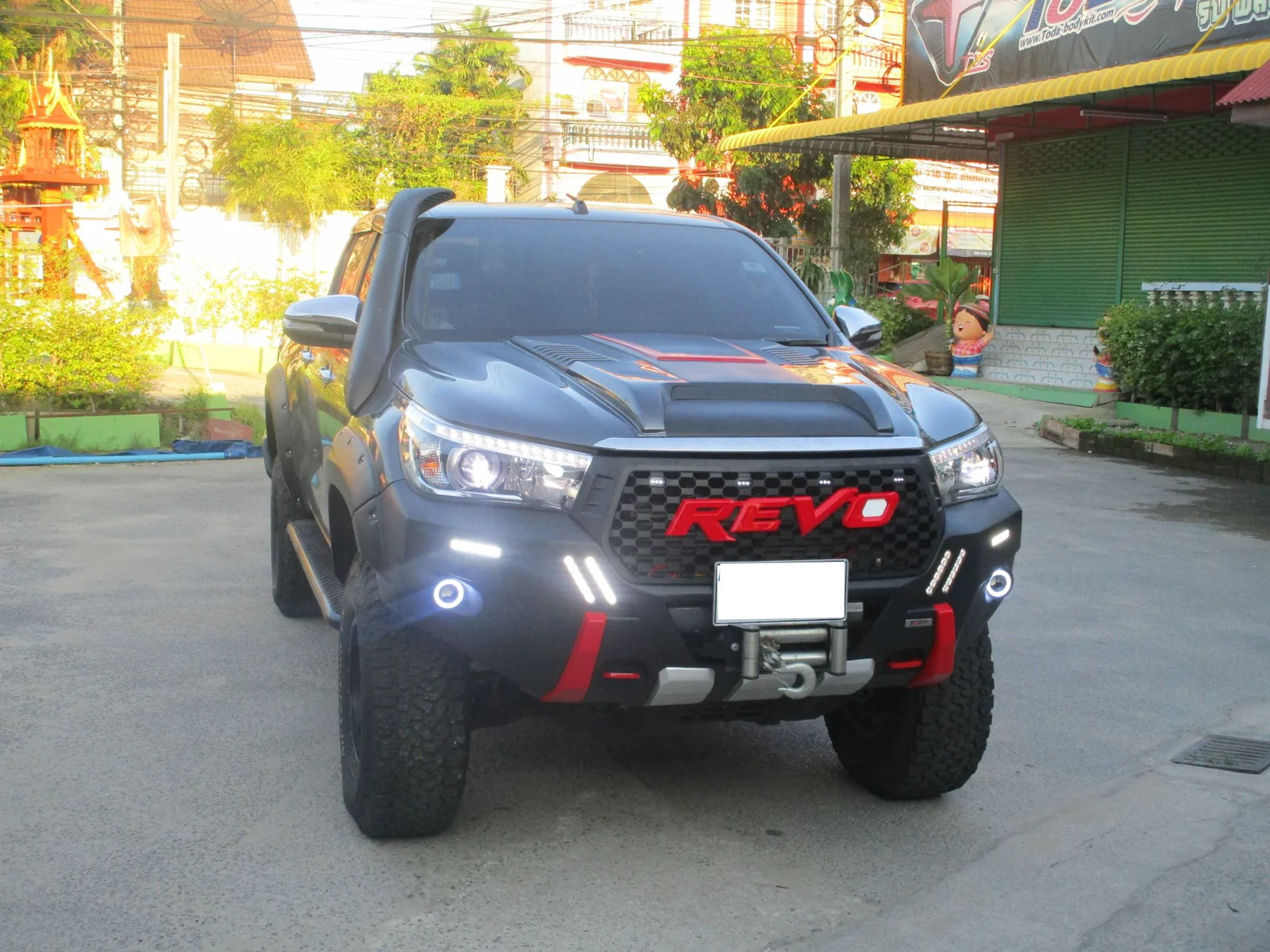 รูปชุดแต่ง ชุดแต่ง TOYOTA Hilux Revo 2015 2019 TDS V4 ภาพที่ 8