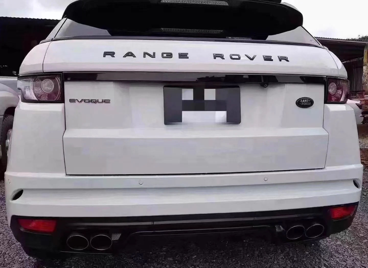 รูปชุดแต่ง ชุดแต่ง Range Rover Evoque SVR ภาพที่ 4