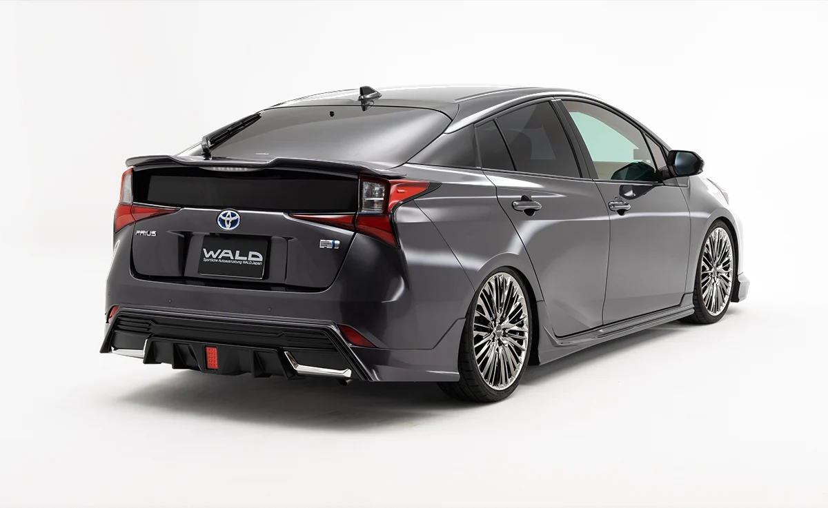 ชุดแต่ง TOYOTA PRIUS WALD Japan เอ็กเซ็กคิวทีฟไลน์ ภาพ 8