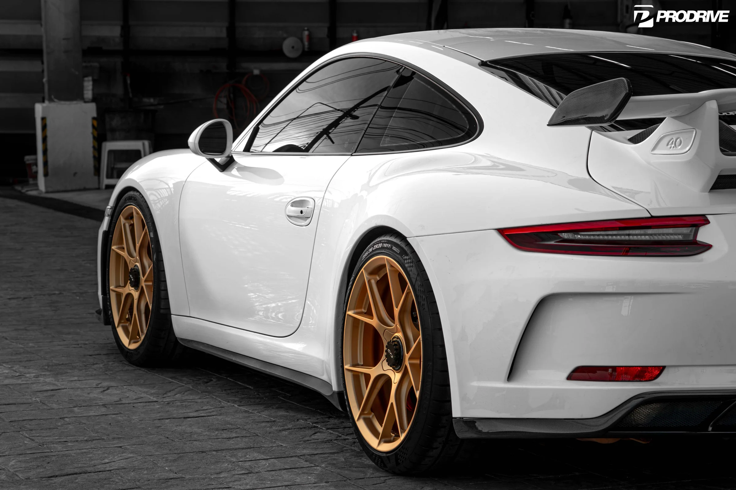 ชุดแต่ง PORSCHE 991.2 SERIES Porsche 991.2 x CNC Custom Forged Wheels 20” x Akrapovic คาร์บอน ดิฟฟิวเซอร์ Prodrive Shop ภาพ 8