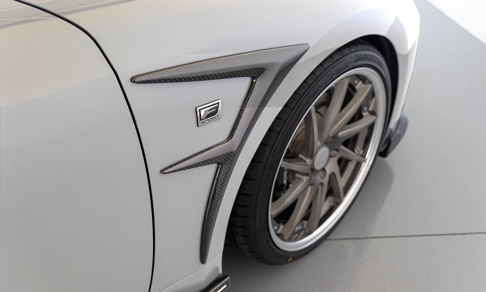ชุดแต่ง LEXUS IS500 F-SPORT Performance 5BA-USE30 2022.08 Rowen Japan ภาพ 13