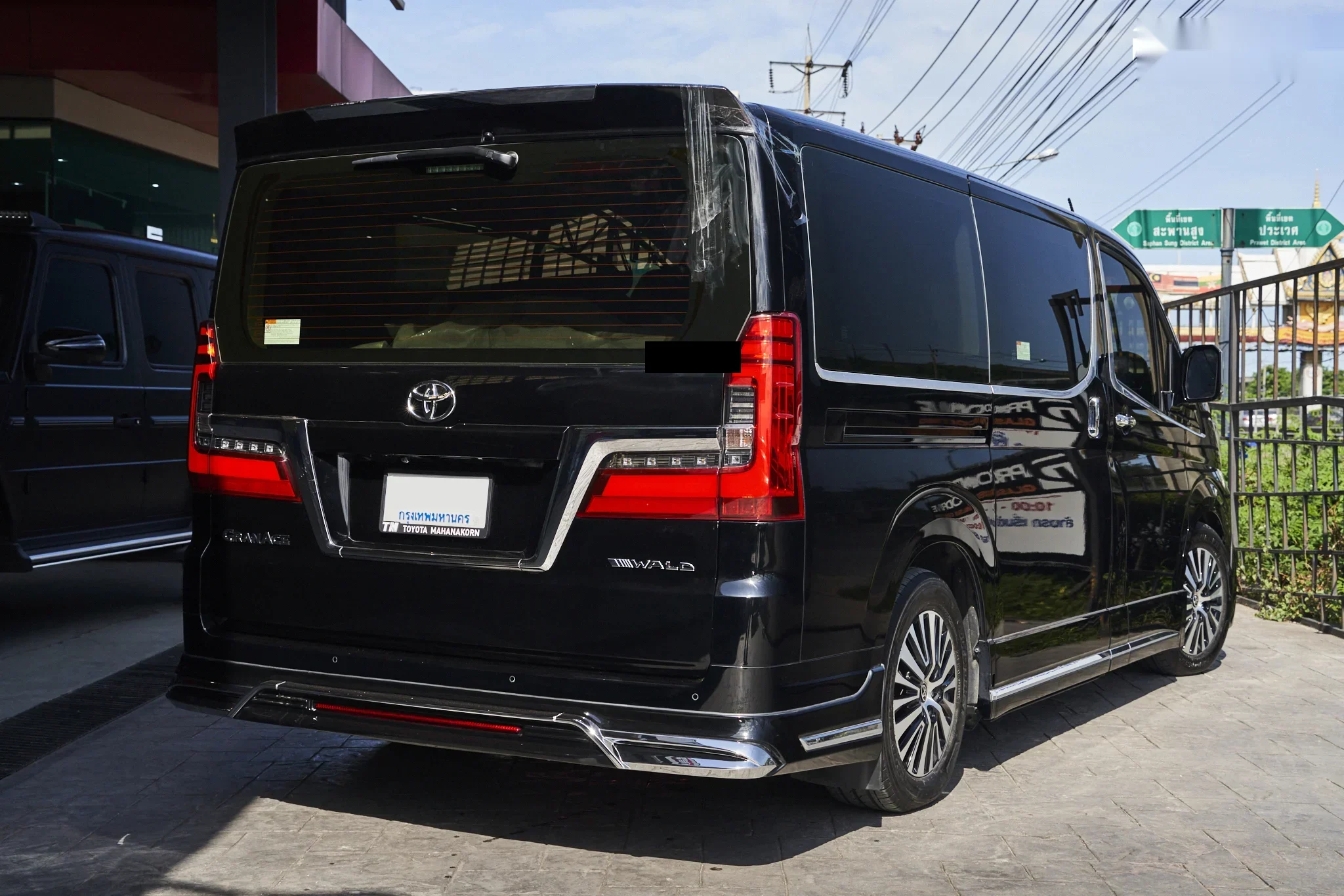ชุดแต่ง TOYOTA Majesty Toyota Majesty x WALD International Prodrive Shop ภาพ 8