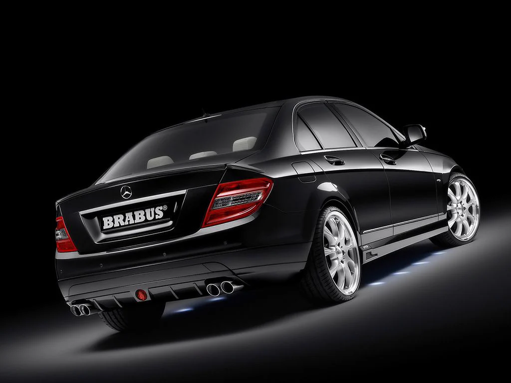 รูปชุดแต่ง ชุดแต่ง Mercedes-Benz C Class W204 2010 2014 Brabus W204 เก่า 4 ประตู ภาพที่ 5