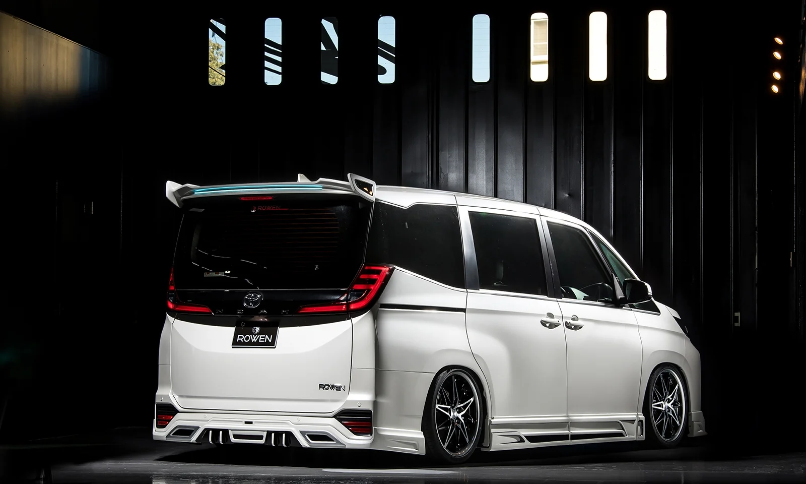 ชุดแต่ง TOYOTA 90 NOAH S-Z/S-G Grade ZWR/MZRA 2022/1~2026/4 Rowen Japan ภาพ 2