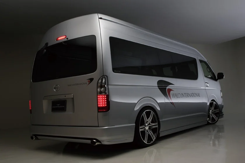 ชุดแต่ง TOYOTA HIACE WIDE/SUPER LONG WALD Japan เอ็กเซ็กคิวทีฟไลน์ V2 ภาพ 7
