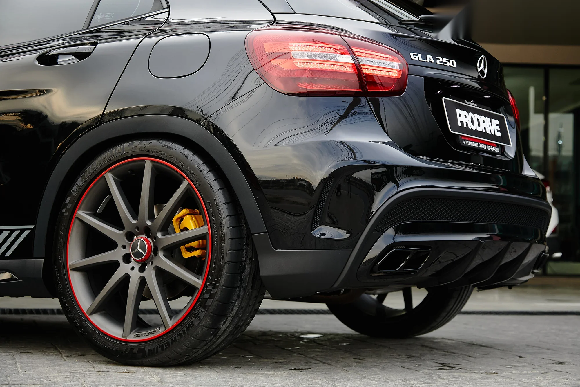 ชุดแต่ง MERCEDES BENZ GLA Mercedes-Benz GLA ติดตั้งชุดแต่ง GLA45 AMG Prodrive Shop ภาพ 8