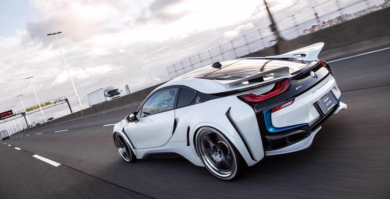รูปชุดแต่ง ชุดแต่ง BMW i8 Energy ภาพที่ 11