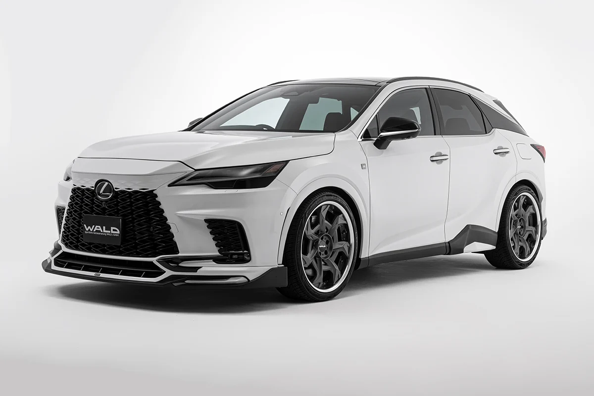 ชุดแต่ง LEXUS RX350/500h F SPORT WALD Japan สปอร์ตไลน์ ภาพ 2