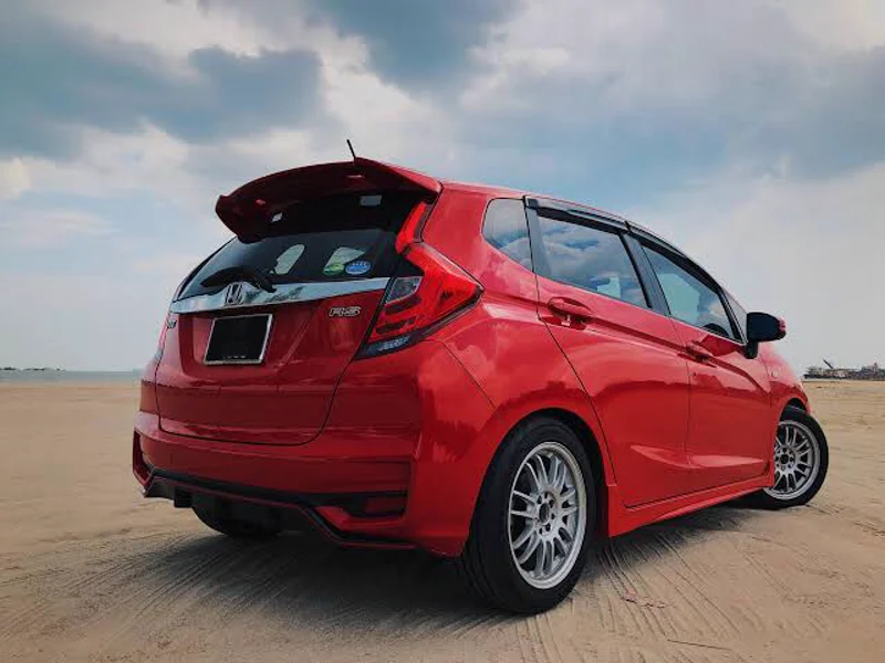 รูปชุดแต่ง ชุดแต่ง Honda Jazz GK 2014 2019 RS ภาพที่ 3
