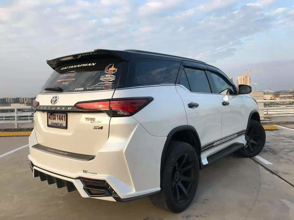 รูปชุดแต่ง ชุดแต่ง Toyota Fortuner 2015 2019 LX4 ภาพที่ 2