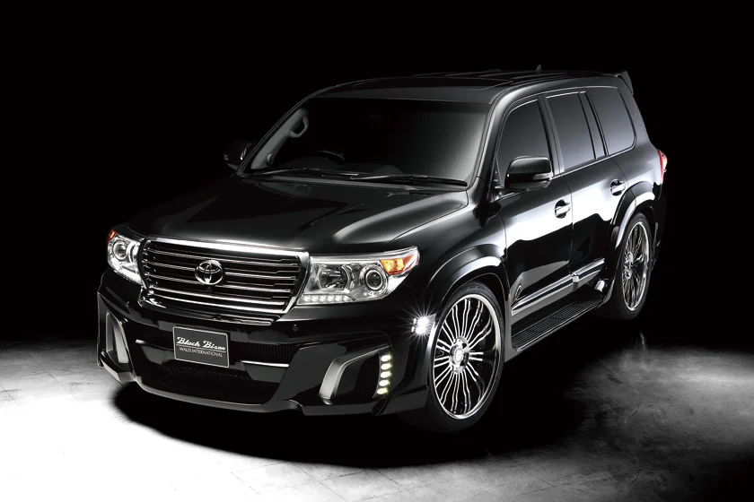 ชุดแต่ง TOYOTA LAND CRUISER 200 WALD Japan สปอร์ตไลน์ แบล็กไบซัน เอดิชัน ภาพ 6