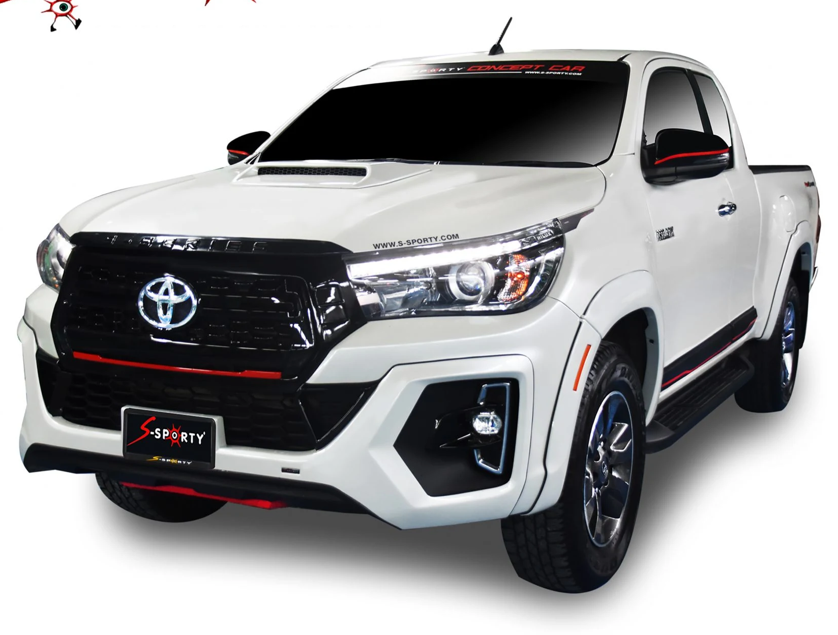 ชุดแต่ง REVO ROCCO 2018 WHITE GUARD ภาพรถเต็มคันมุมหน้าจากต้นทาง S-Sporty