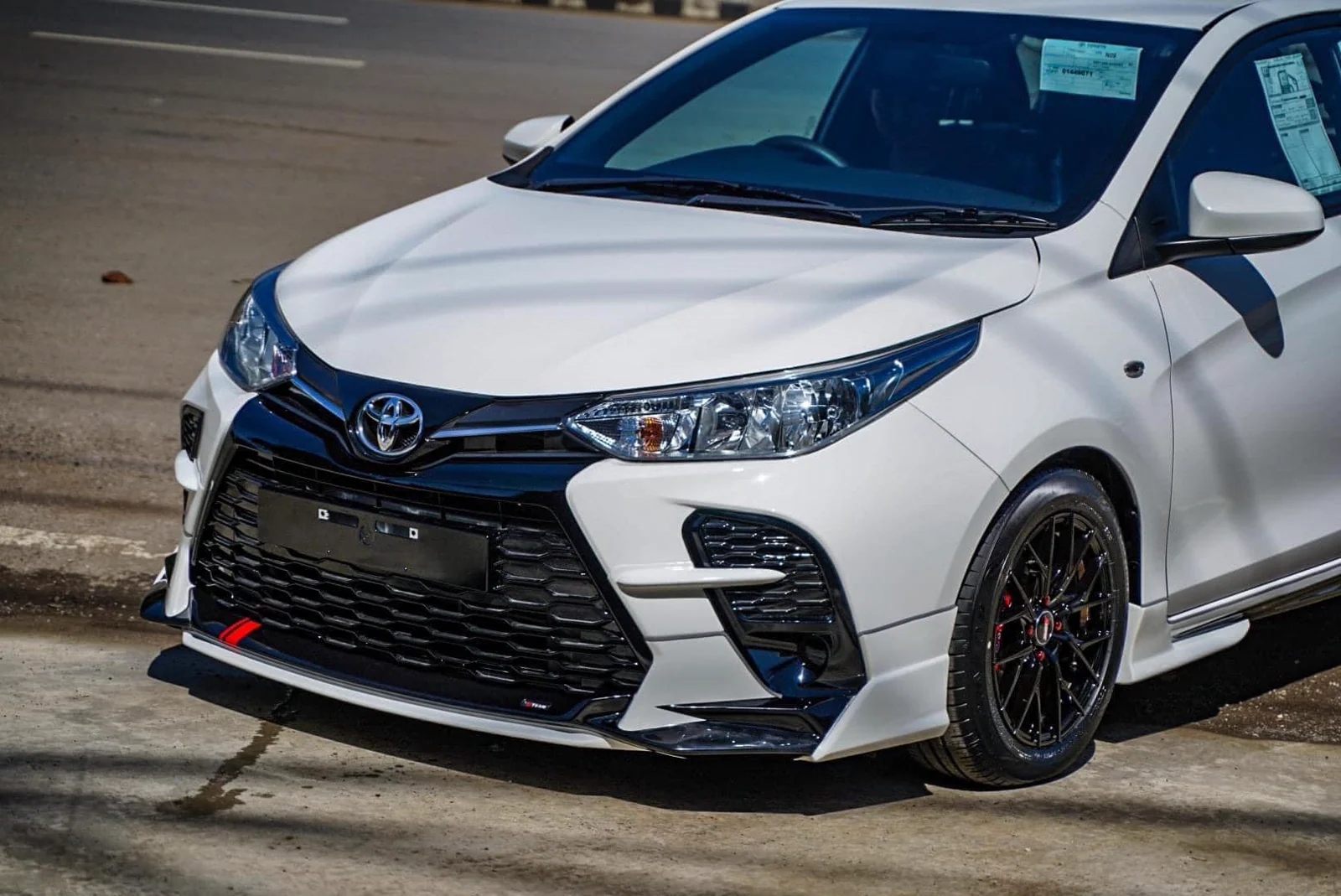 รูปชุดแต่ง ชุดแต่ง Toyota Yaris Ativ 20 23 WILD ภาพที่ 2