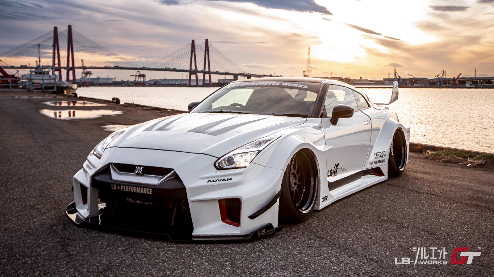 รูปชุดแต่ง ชุดแต่ง Nissan GTR R35 LB Work GT RR ภาพที่ 22