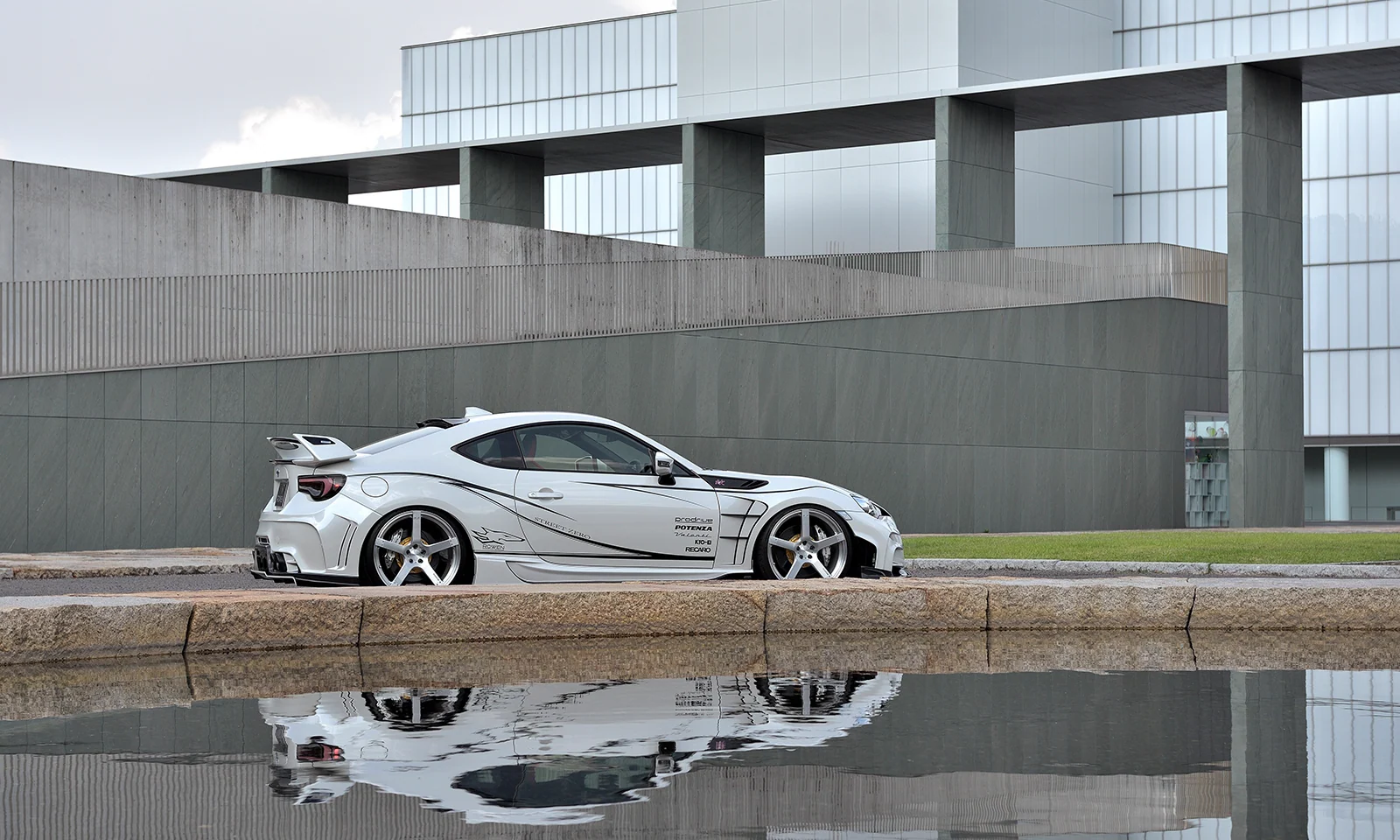 รูปชุดแต่ง ชุดแต่ง Toyota 86 BRZ Rowen 86 STREET ZERO 17 20 ภาพที่ 4