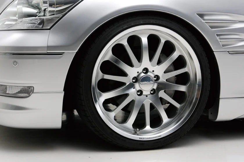 ชุดแต่ง TOYOTA CELSIOR WALD Japan เอ็กเซ็กคิวทีฟไลน์ ภาพ 12
