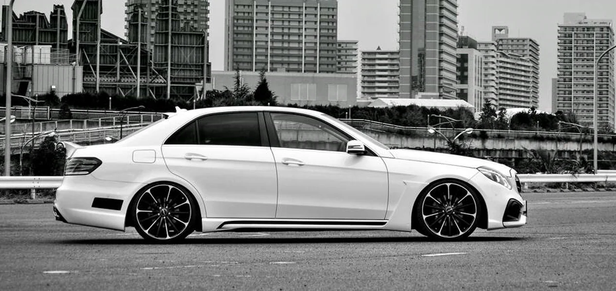 รูปชุดแต่ง ชุดแต่ง Mercedes-Benz E Class W212 4 ประตู 2013 2017 WALD Facelifts ภาพที่ 8