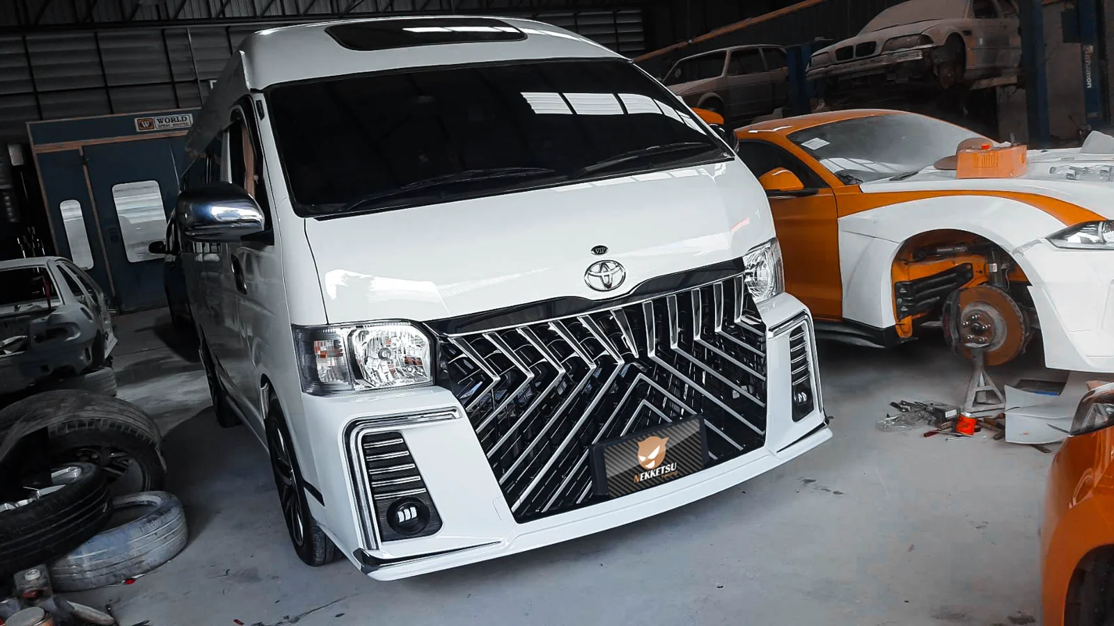ชุดแต่ง TOYOTA Commuter รถตู้ 2005 2018 ทรง Alphard V.2