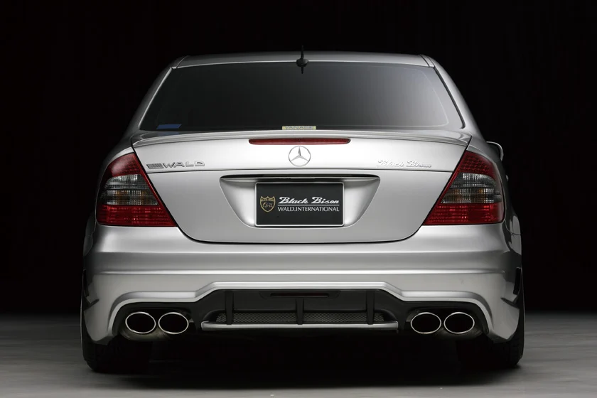 ชุดแต่ง MERCEDES-BENZ E-CLASS WALD Japan สปอร์ตไลน์ แบล็กไบซัน เอดิชัน ภาพ 6