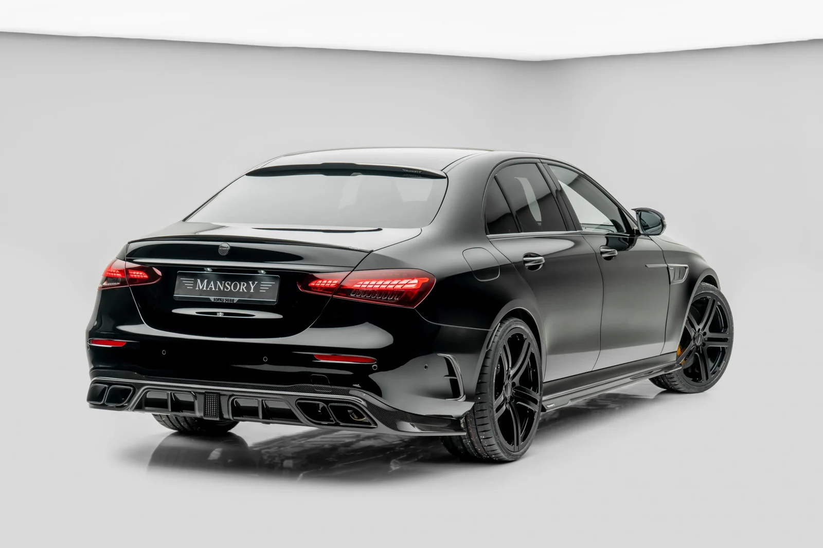 รูปชุดแต่ง ชุดแต่ง Mercedes-Benz E Class W213 Mansory ภาพที่ 4
