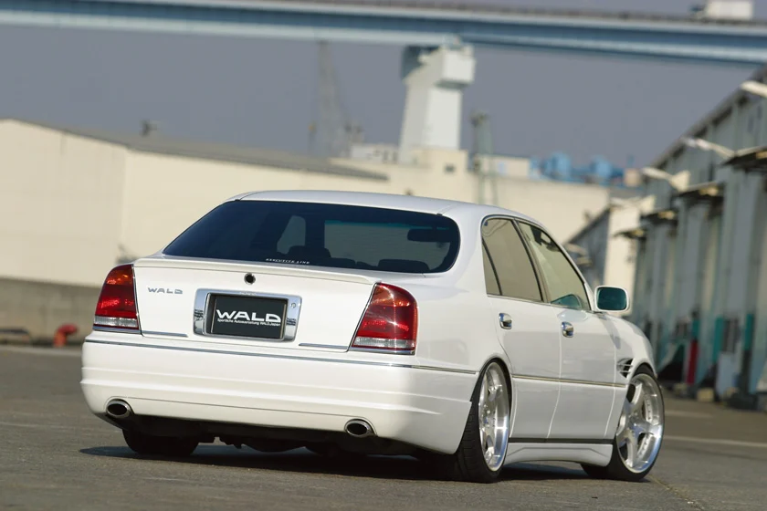 ชุดแต่ง TOYOTA CROWN MAJESTA WALD Japan เอ็กเซ็กคิวทีฟไลน์ ภาพ 14