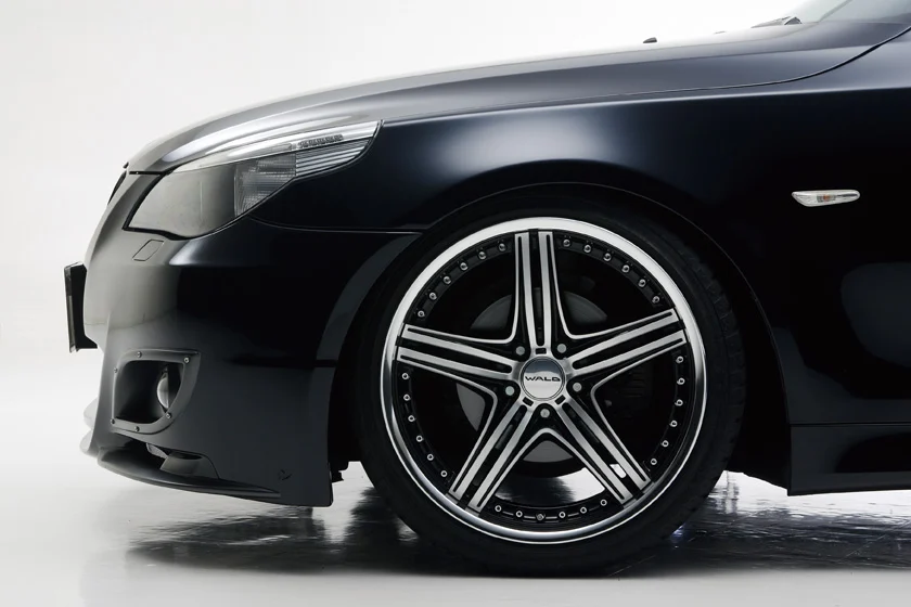 ชุดแต่ง BMW 5 Series TOURING WALD Japan สปอร์ตไลน์ BUMPER TYPE M5 LOOK ภาพ 6