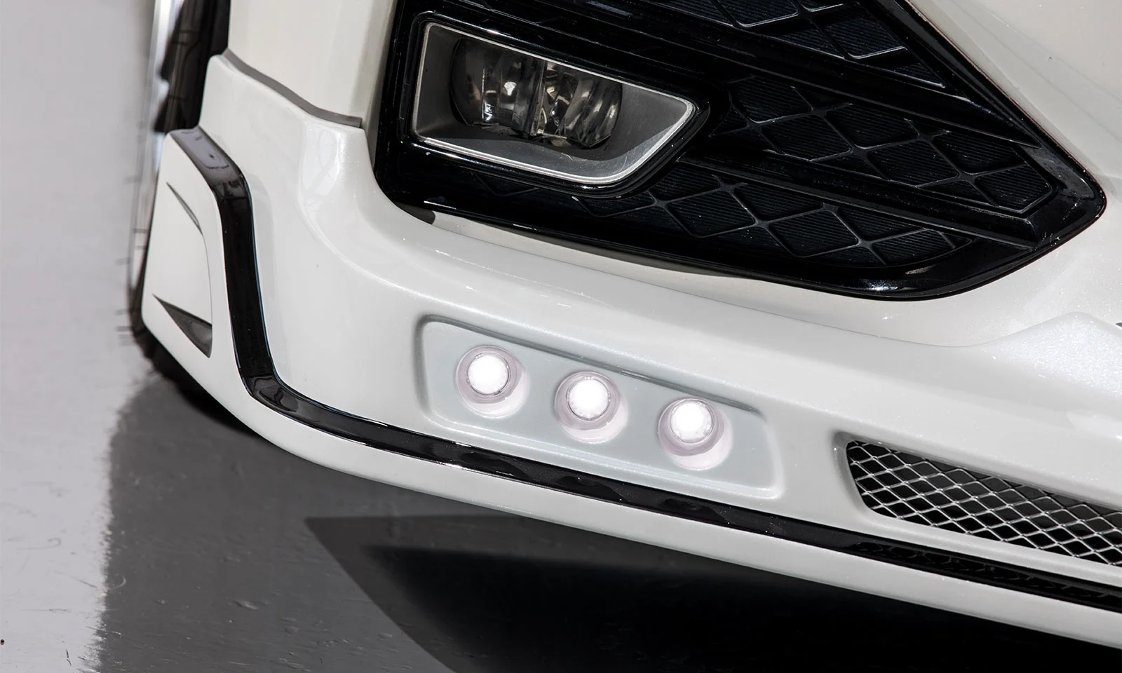 ชุดแต่ง TOYOTA 210 CROWN ATHLETE MODEL GRS211/GRS214/ARS210/AWS210 2015.10~2018.07 Rowen Japan ภาพ 15