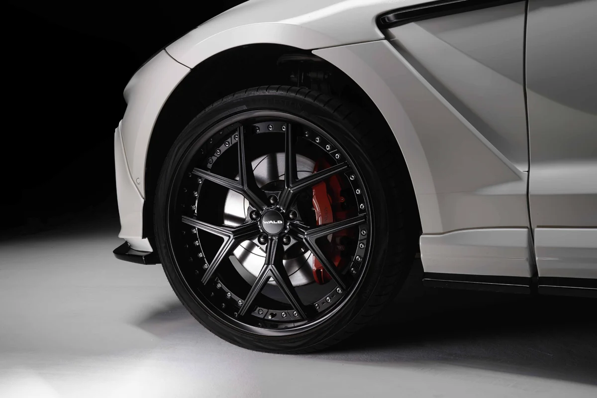 ชุดแต่ง ASTON MARTIN DBX WALD Japan สปอร์ตไลน์ แบล็กไบซัน เอดิชัน ภาพ 19