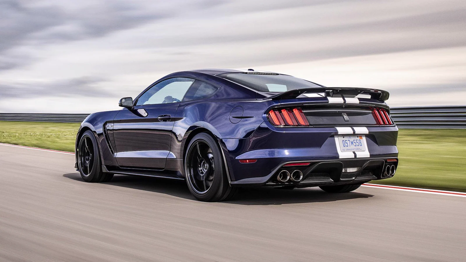 รูปชุดแต่ง ชุดแต่ง Ford Mustang 2015 2018 GT350 ภาพที่ 19