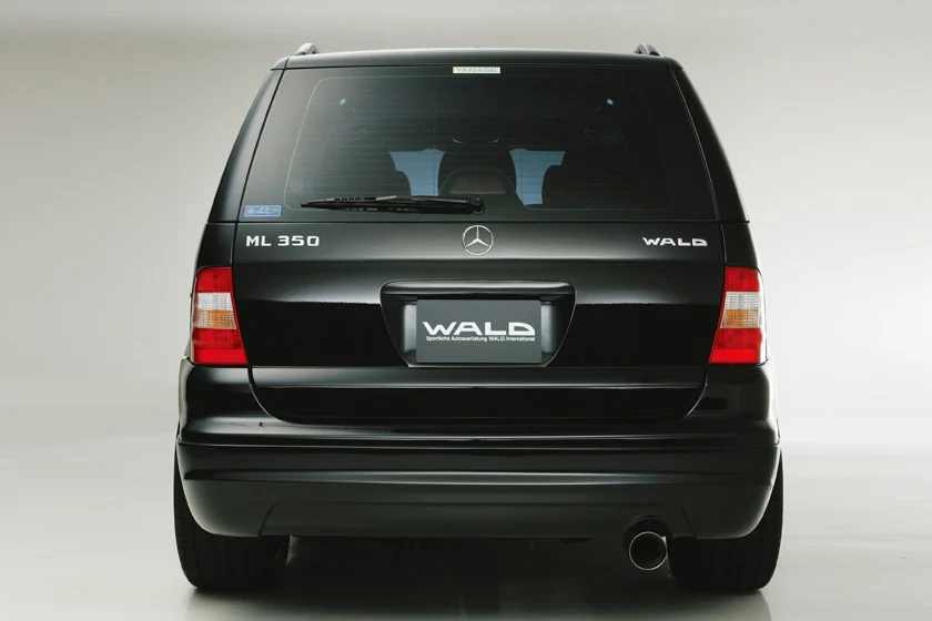 ชุดแต่ง MERCEDES-BENZ M-CLASS WALD Japan เอ็กเซ็กคิวทีฟไลน์ ภาพ 5