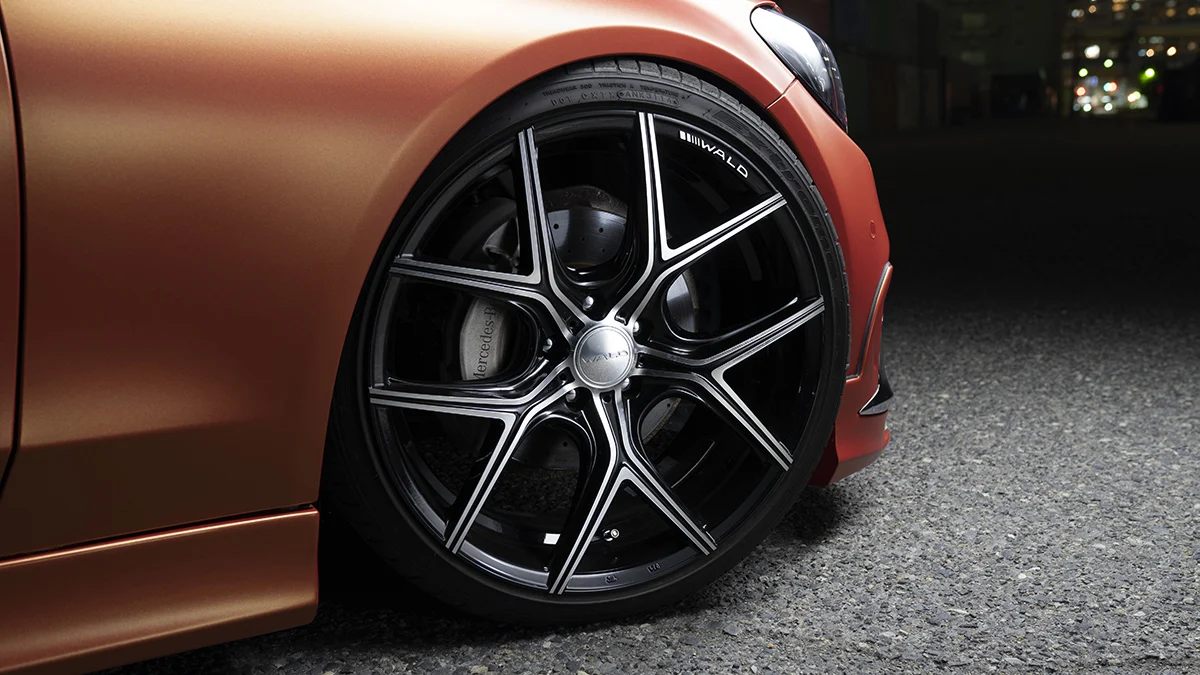 ชุดแต่ง MERCEDES-BENZ C-CLASS WALD Japan เอ็กเซ็กคิวทีฟไลน์ ภาพ 28