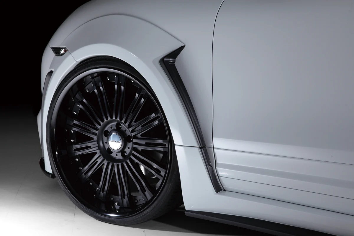 ชุดแต่ง PORSCHE CAYENNE WALD Japan สปอร์ตไลน์ แบล็กไบซัน เอดิชัน ภาพ 10