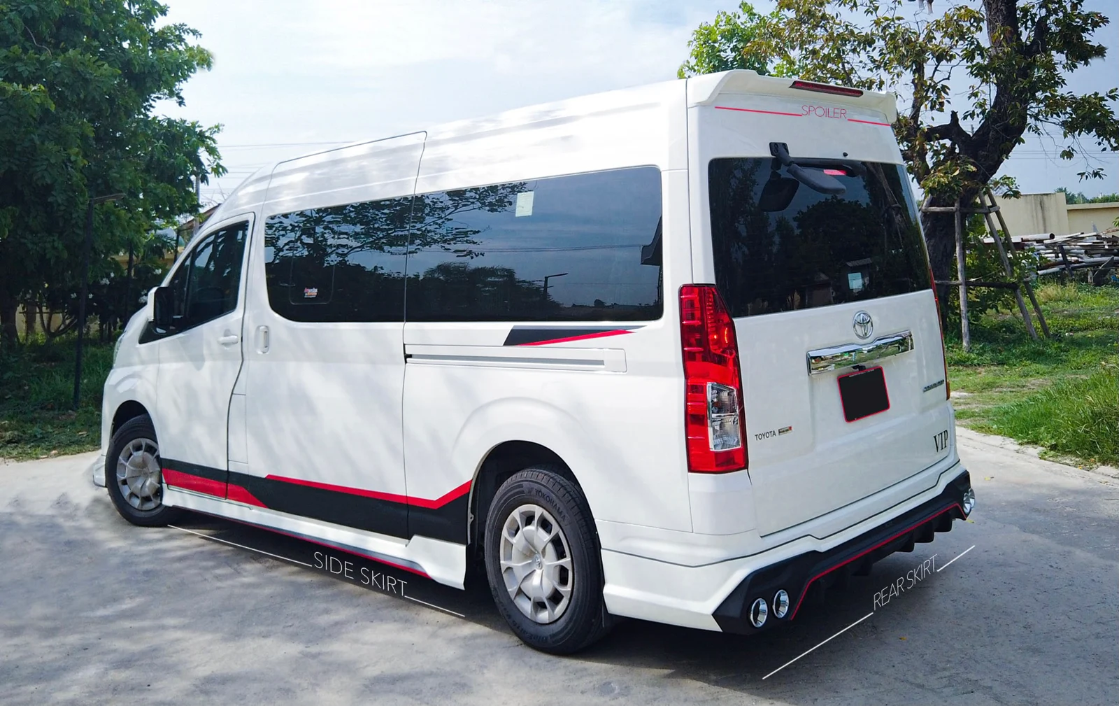 รูปชุดแต่ง ชุดแต่ง TOYOTA Commuter รถตู้ 2019 2025 AMT 2019 V2 ภาพที่ 2