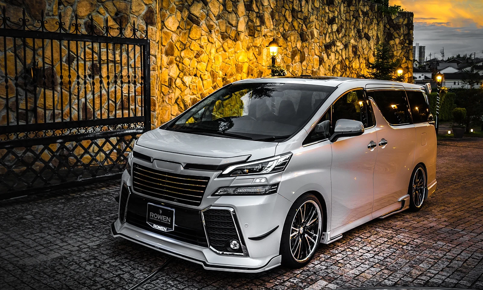 ชุดแต่ง TOYOTA 30 VELLFIRE Z-grade MODEL AGH3#W/GGH3#W/AYH30W 2015.1~2017.12 Rowen Japan ภาพ 11
