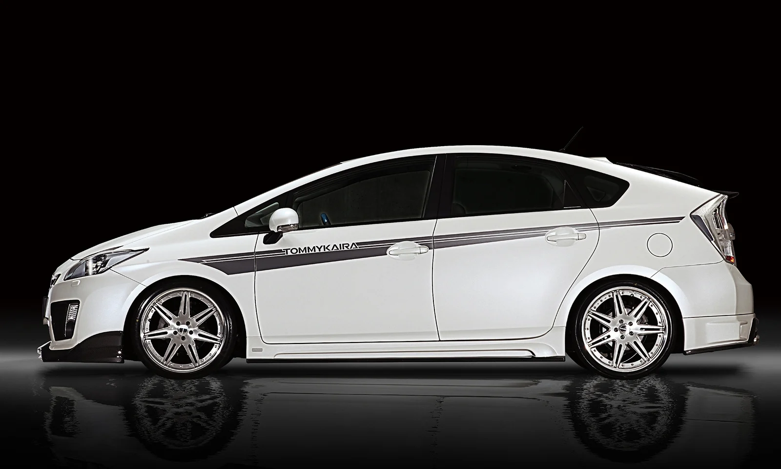ชุดแต่ง TOYOTA 30 PRIUS MODEL ZVW30 2008.05~2011.11 Rowen Japan ภาพ 3