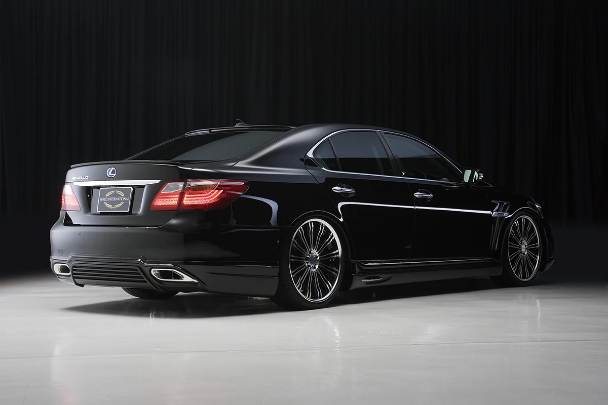 ชุดแต่ง LEXUS LS600h/hL WALD Japan เอ็กเซ็กคิวทีฟไลน์ ภาพ 7