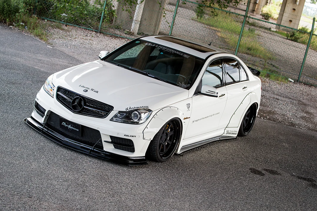 รูปชุดแต่ง ชุดแต่ง Mercedes-Benz C Class W204 2010 2014 LB WORK ภาพที่ 12