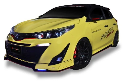 ชุดแต่ง Toyota Yaris Hatchback SPORT 2 ภาพรถเต็มคันมุมหน้าจากต้นทาง S-Sporty