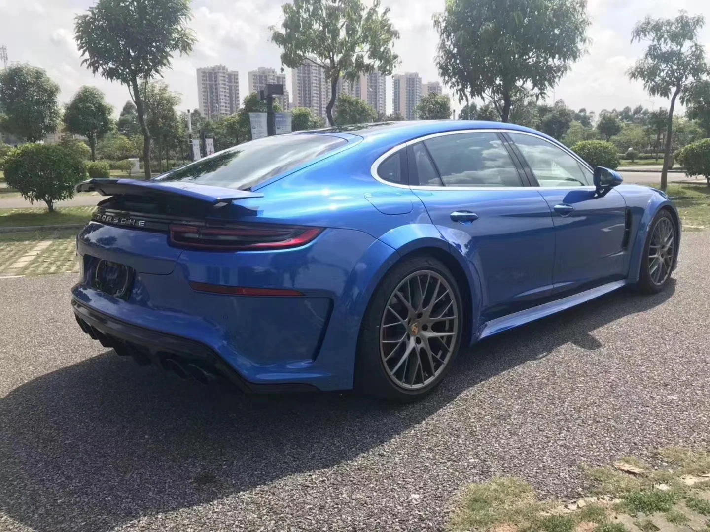รูปชุดแต่ง ชุดแต่ง Porsche Panamera 971 ปี 16 23 TechArt ภาพที่ 5