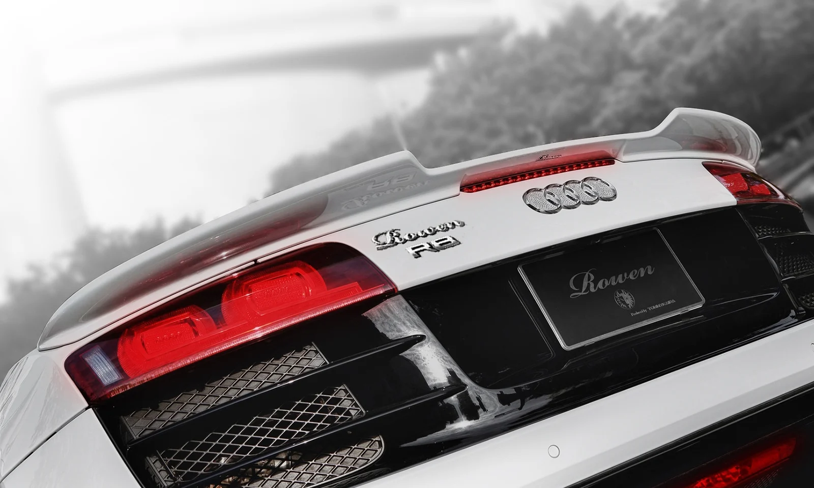 ชุดแต่ง Audi R8 Spyder 5.2(V10) 42BUJF 2010.10~2013.03 Rowen Japan ภาพ 10