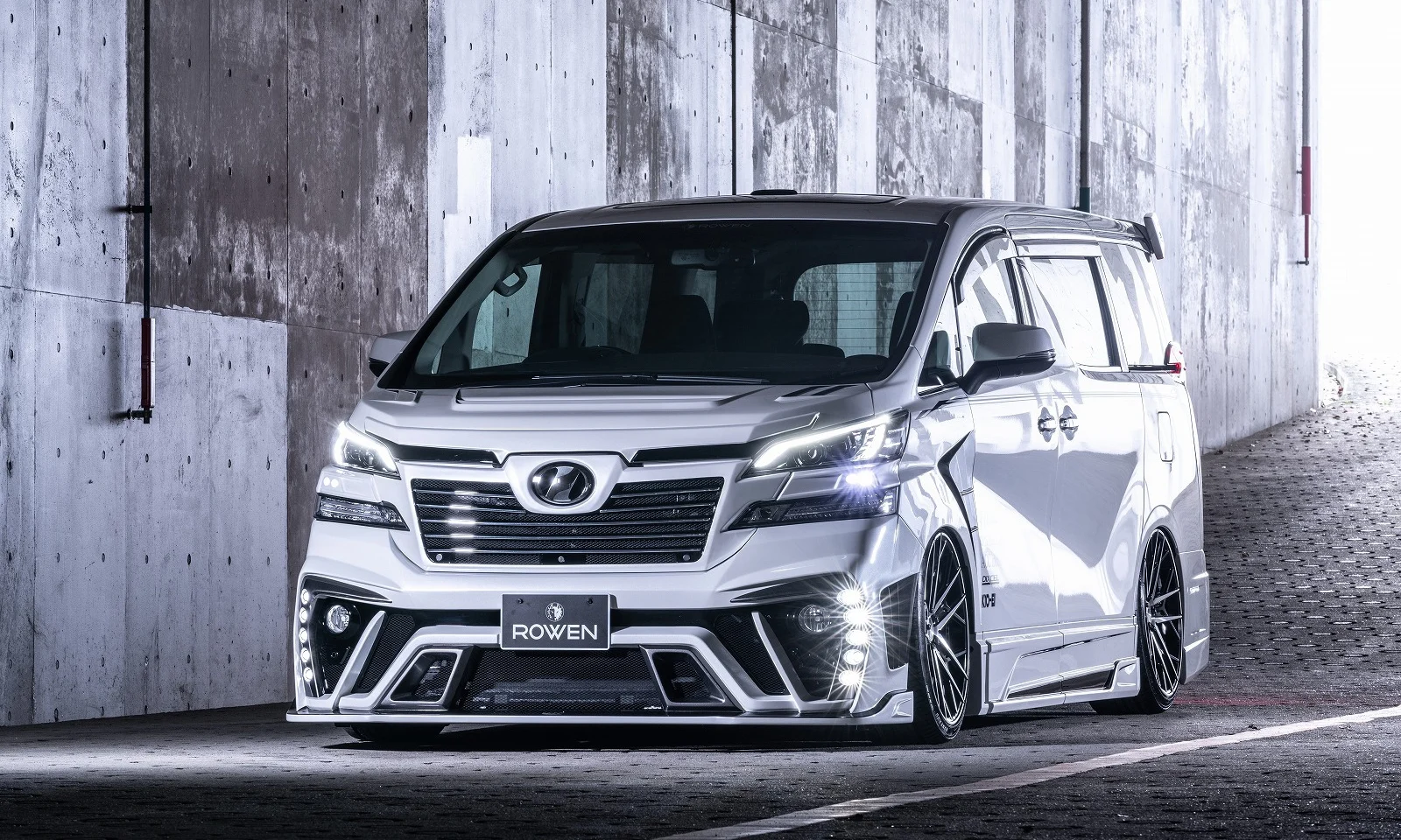 ชุดแต่ง TOYOTA 30 VELLFIRE Z-grade MODEL Bumper type AGH3#W/GGH3#W/AYH30W 2015.1~2017.12 Rowen Japan ภาพ 11