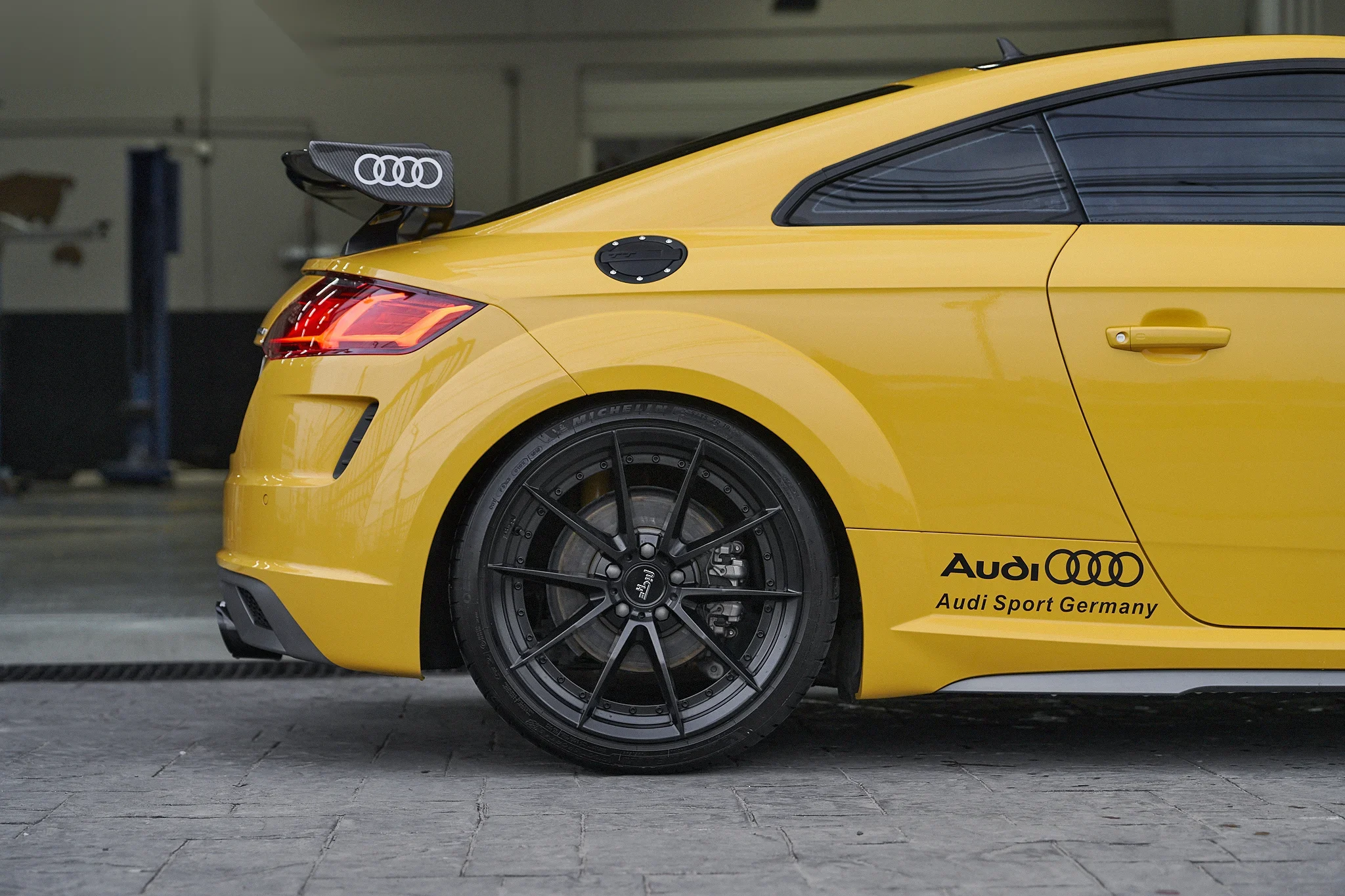 ชุดแต่ง Audi TT 8S Audi TT Gen 3 x Bilstein B16 & คาร์บอน Rear Wing Prodrive Shop ภาพ 4