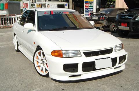 ชุดแต่ง Mitsubishi E Car
