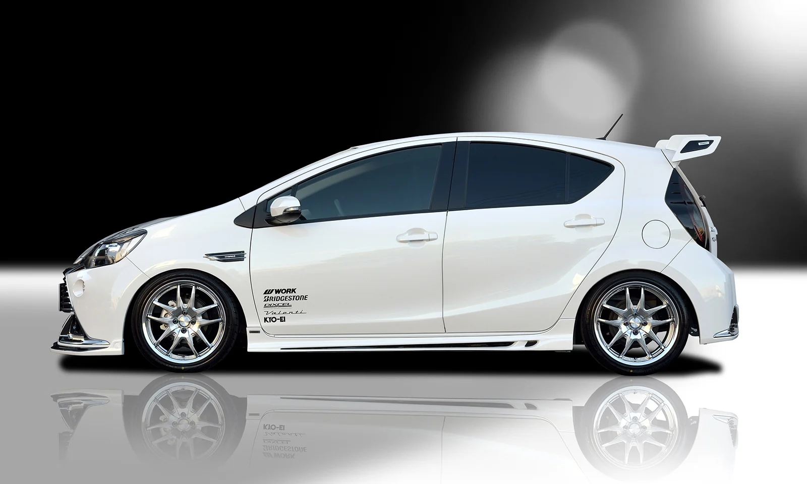 ชุดแต่ง TOYOTA 10 AQUA G's NHP10 2013.12~2017.6 ROWEN SPORT Rowen Japan ภาพ 3